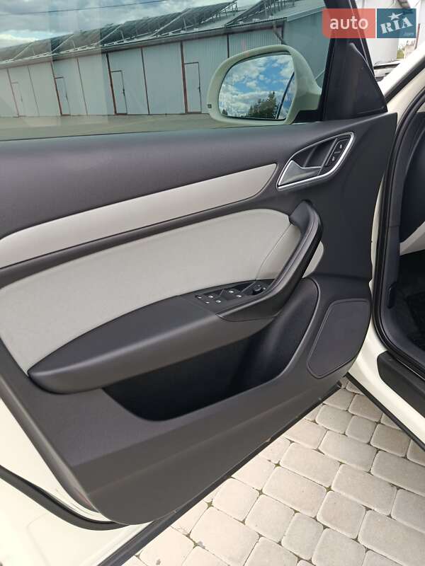 Внедорожник / Кроссовер Audi Q3 2012 в Коломые