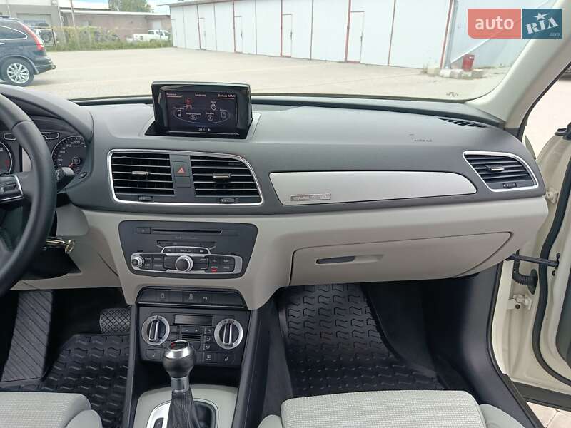 Внедорожник / Кроссовер Audi Q3 2012 в Коломые