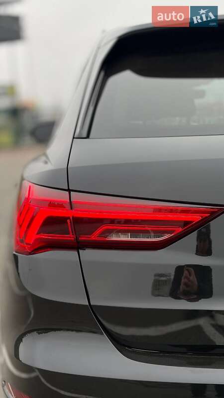 Внедорожник / Кроссовер Audi Q3 2019 в Львове