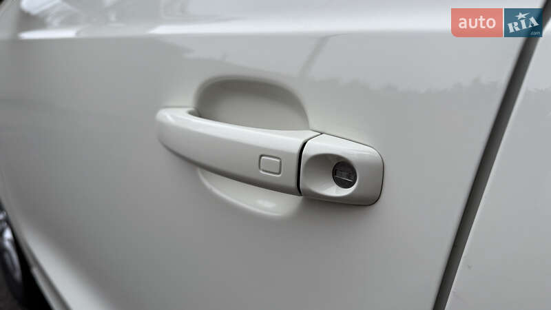 Внедорожник / Кроссовер Audi Q3 2013 в Киеве