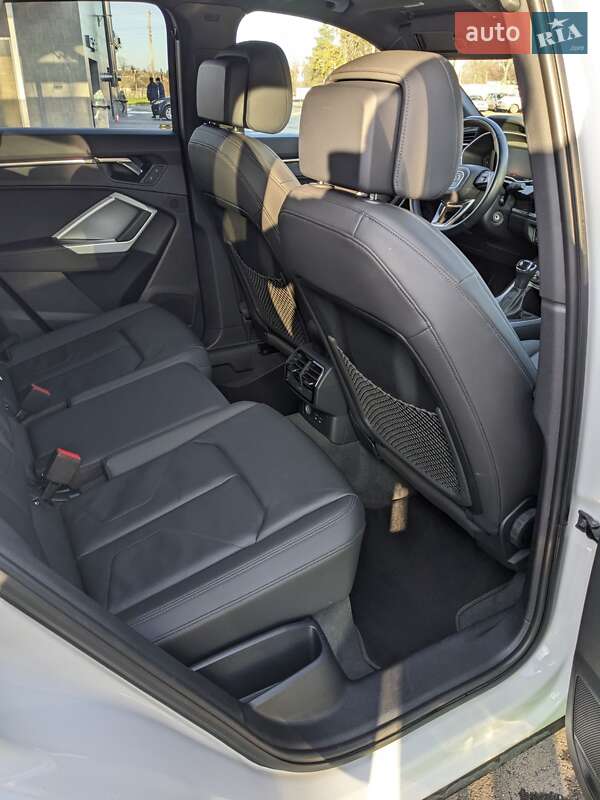 Внедорожник / Кроссовер Audi Q3 2019 в Лубнах фото 31 Внедорожник / Кроссовер Audi Q3 2019 в Лубнах