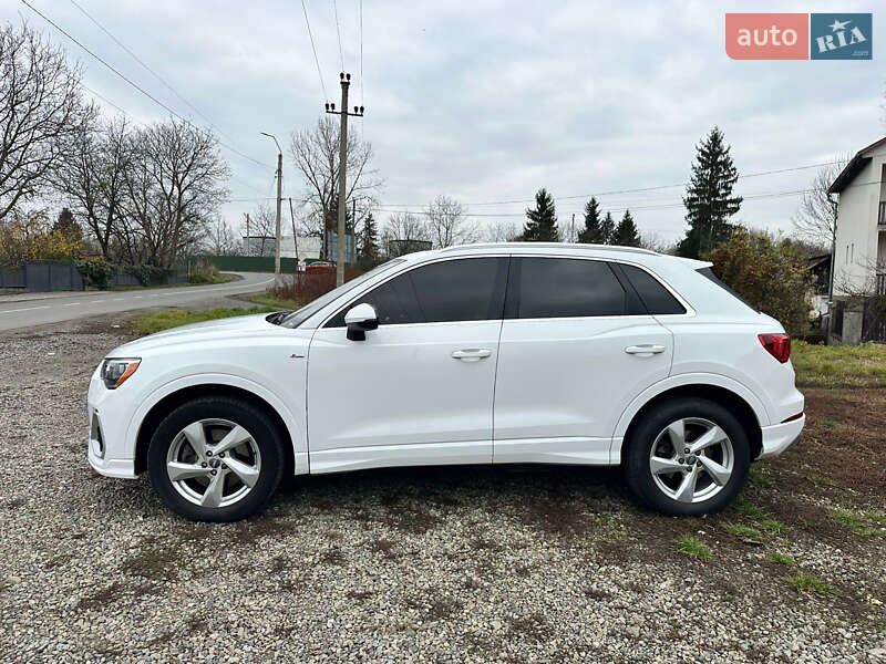 Внедорожник / Кроссовер Audi Q3 2019 в Тячеве фото 3 Внедорожник / Кроссовер Audi Q3 2019 в Тячеве
