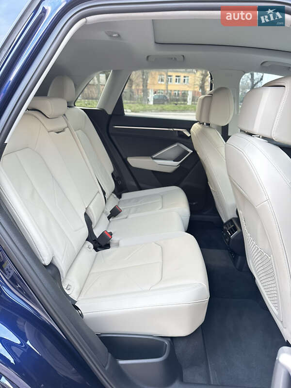 Внедорожник / Кроссовер Audi Q3 2024 в Белой Церкви