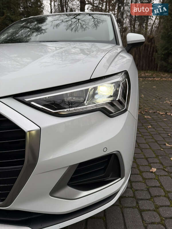 Внедорожник / Кроссовер Audi Q3 2019 в Львове