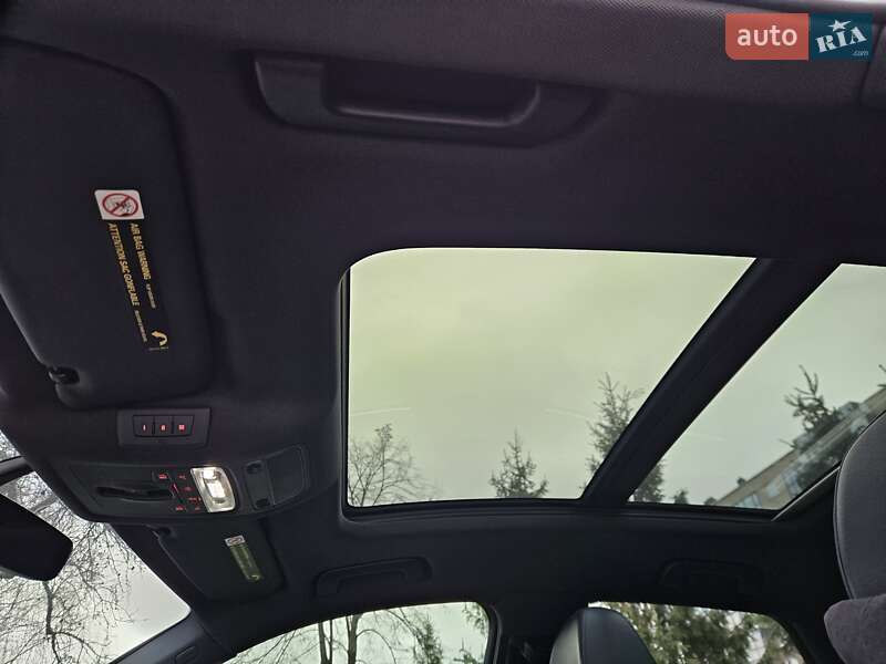 Внедорожник / Кроссовер Audi Q3 2015 в Черновцах