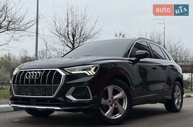 Внедорожник / Кроссовер Audi Q3 2020 в Киеве