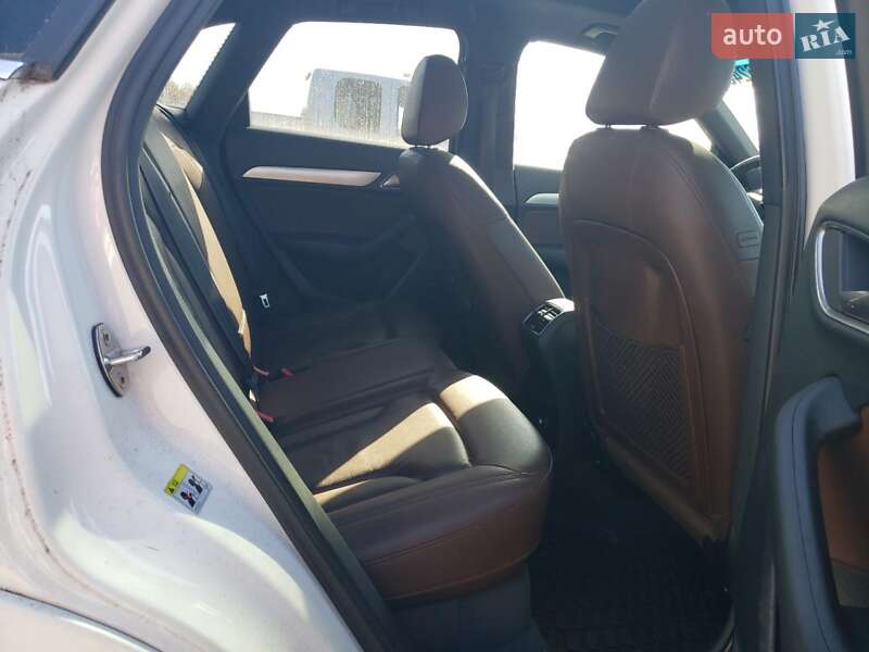 Внедорожник / Кроссовер Audi Q3 2016 в Полтаве