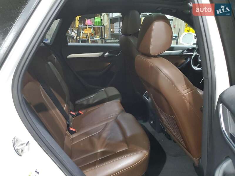 Внедорожник / Кроссовер Audi Q3 2016 в Тернополе