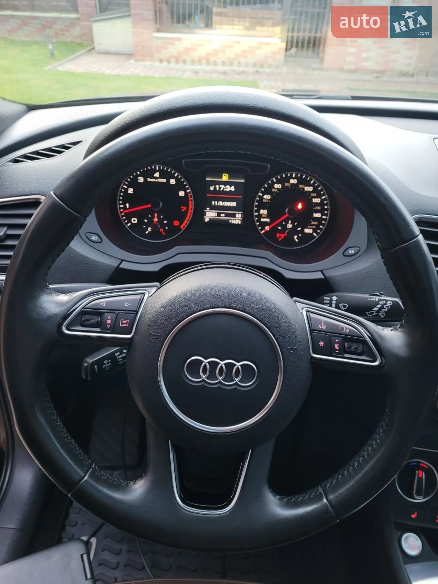 2017 Audi Q3 - мініатюра 8