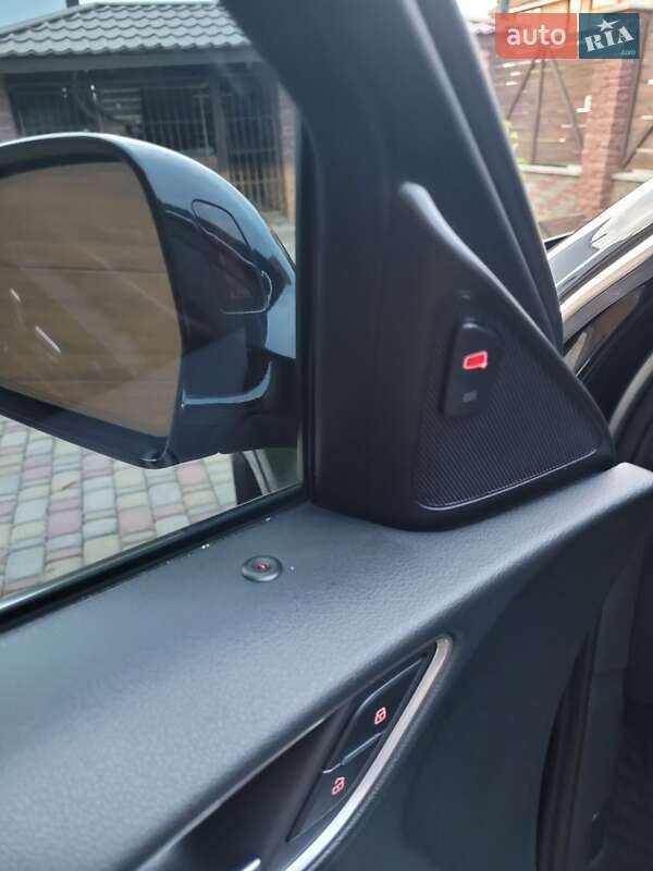 Внедорожник / Кроссовер Audi Q3 2017 в Ровно фото 29 Внедорожник / Кроссовер Audi Q3 2017 в Ровно