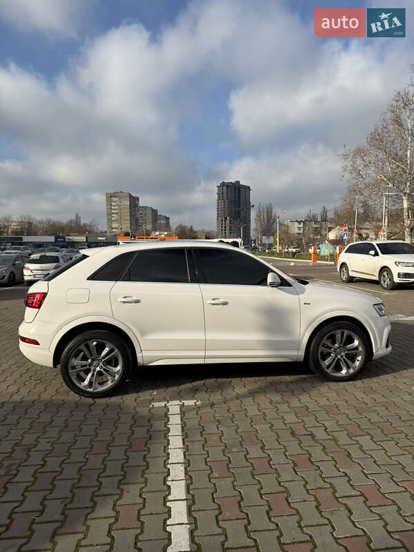 Внедорожник / Кроссовер Audi Q3 2017 в Одессе