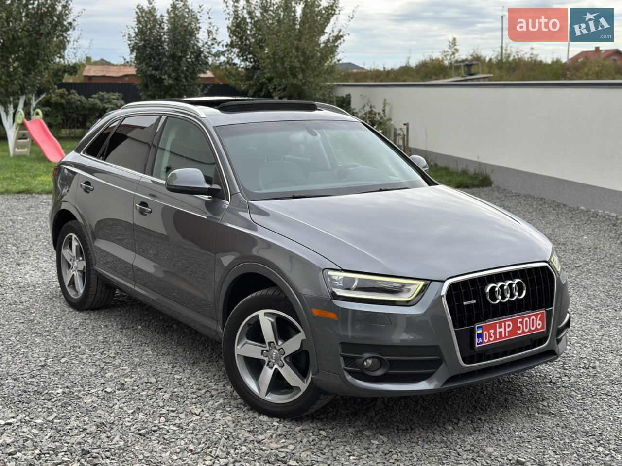 Повнопривідна!!! Максимально правильна Америка, без пошкоджень взагалі, Кузов не Фарбований !!! безпека ціла!!!, технічно в шикарному стані, 
Обслужена Від і До. форсунки почищені, клапана вичещені оріхостуєм, цепок в порядку не гримить, натяжитєль цепі на 4тому зубі, двигун чітко, масло замінено, тормоза зроблені( задні повністю нові, передні перебрані) повноцінний автомат, Quattro, ходовка без зауважень взагалі, не гримить, не скрипить, гарна комплектація, безключевий доступ, мертві зони, люк, панорама, стан як на фото, хороша резина, машина без вкладень, знаходиться м.Ужгород