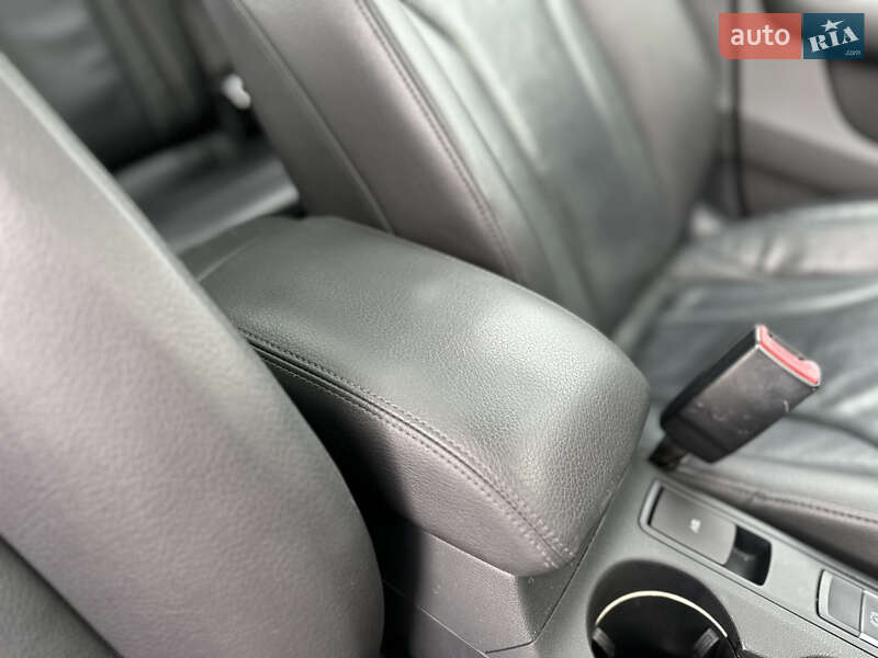 Внедорожник / Кроссовер Audi Q3 2014 в Ужгороде