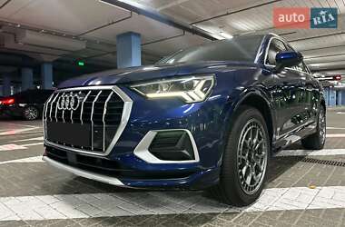Внедорожник / Кроссовер Audi Q3 2021 в Киеве