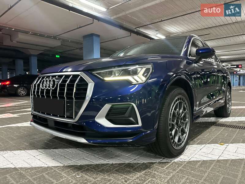 Внедорожник / Кроссовер Audi Q3 2021 в Киеве фото Внедорожник / Кроссовер Audi Q3 2021 в Киеве