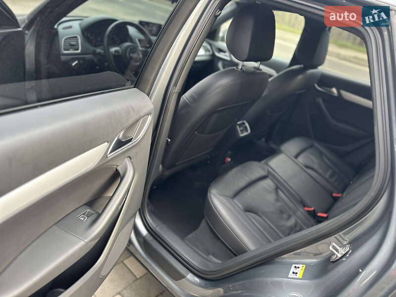 Внедорожник / Кроссовер Audi Q3 2016 в Тернополе