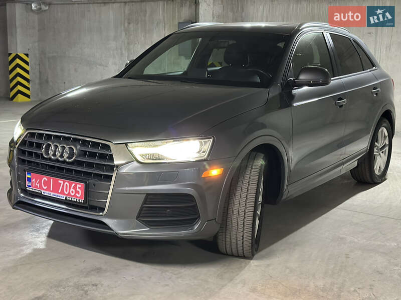 Внедорожник / Кроссовер Audi Q3 2016 в Тернополе
