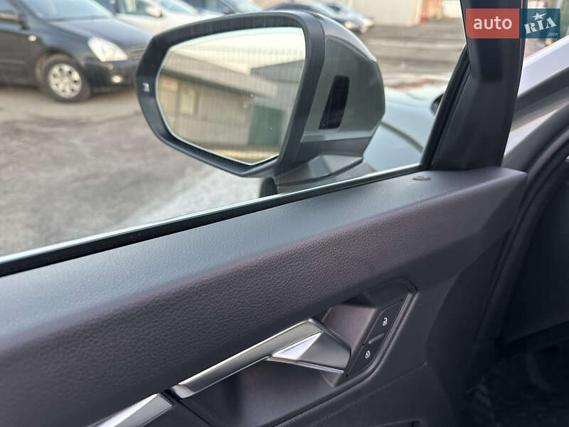 Внедорожник / Кроссовер Audi Q3 2024 в Киеве фото 8 Внедорожник / Кроссовер Audi Q3 2024 в Киеве