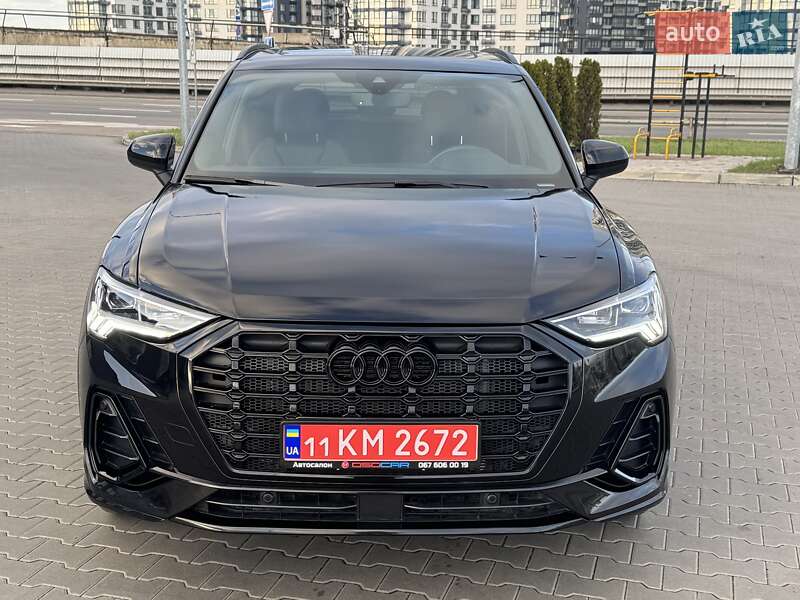 Внедорожник / Кроссовер Audi Q3 2024 в Киеве
