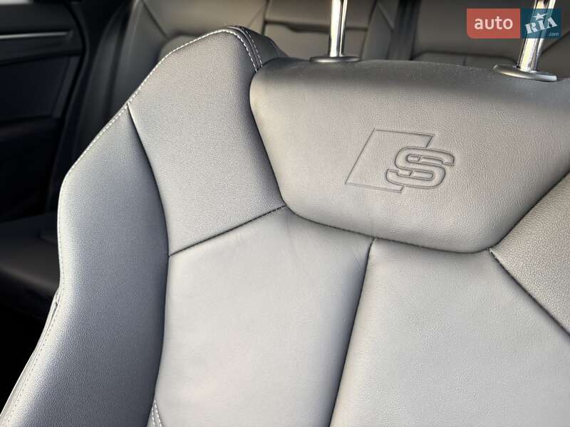 Внедорожник / Кроссовер Audi Q3 2024 в Киеве