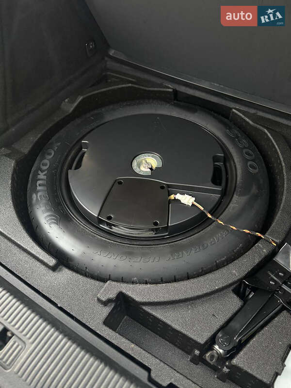 Внедорожник / Кроссовер Audi Q3 2017 в Львове