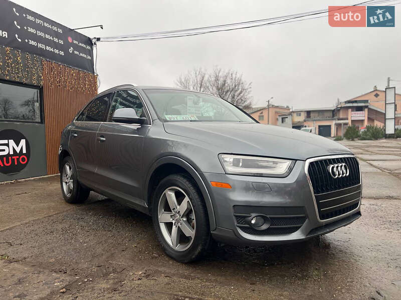 Внедорожник / Кроссовер Audi Q3 2015 в Харькове