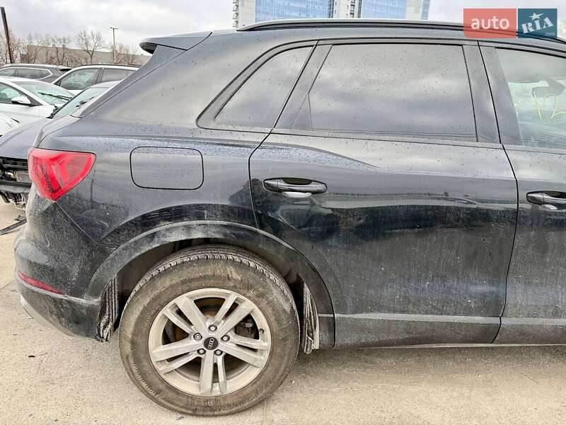 Внедорожник / Кроссовер Audi Q3 2021 в Киеве фото 19 Внедорожник / Кроссовер Audi Q3 2021 в Киеве