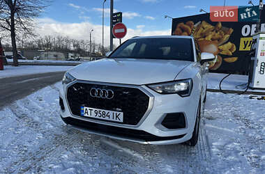 Позашляховик / Кросовер Audi Q3 2019 в Івано-Франківську