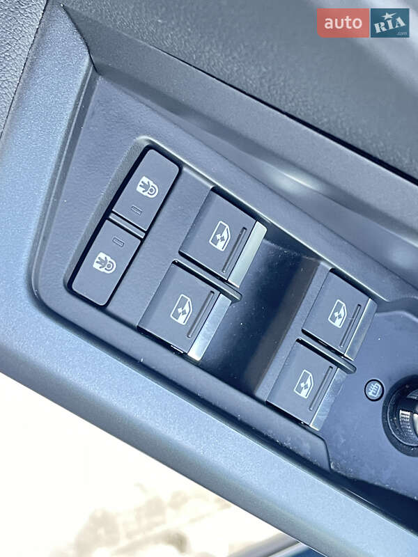 Внедорожник / Кроссовер Audi Q3 2021 в Львове