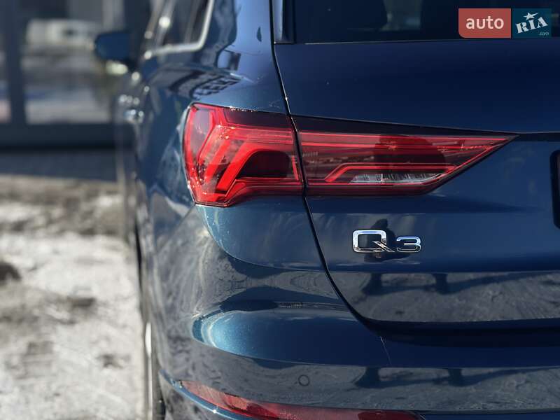Внедорожник / Кроссовер Audi Q3 2019 в Черновцах