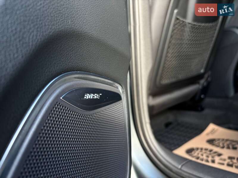 Позашляховик / Кросовер Audi Q3 2016 в Стрию