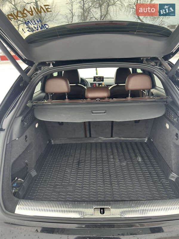 Позашляховик / Кросовер Audi Q3 2017 в Карлівці