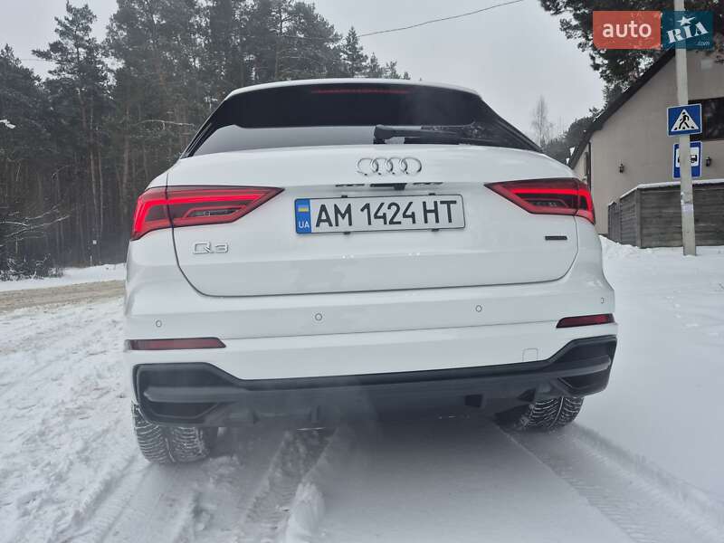 Внедорожник / Кроссовер Audi Q3 2021 в Житомире