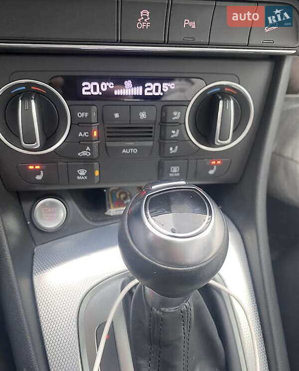 Позашляховик / Кросовер Audi Q3 2017 в Івано-Франківську