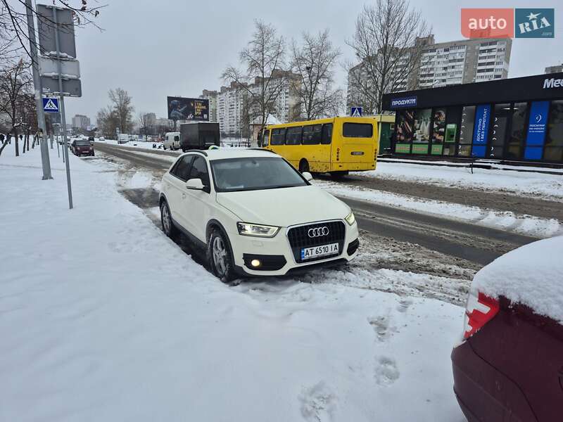 Внедорожник / Кроссовер Audi Q3 2012 в Киеве