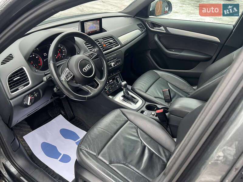 Внедорожник / Кроссовер Audi Q3 2017 в Харькове