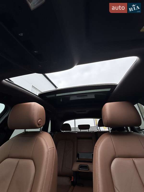 Внедорожник / Кроссовер Audi Q3 2019 в Киеве