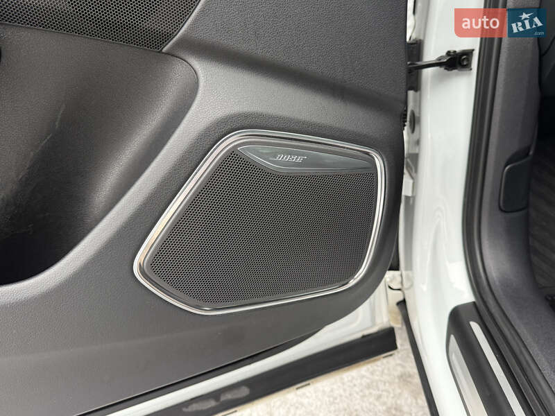 Внедорожник / Кроссовер Audi Q3 2012 в Киеве