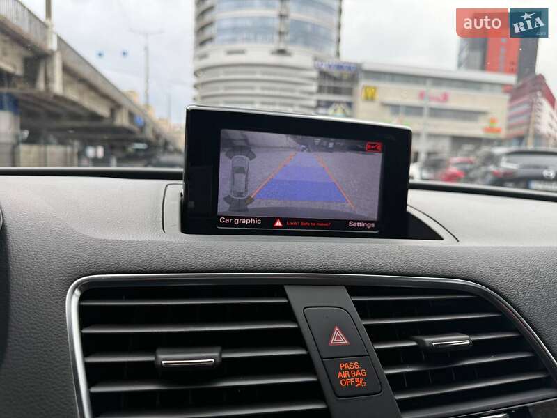 Внедорожник / Кроссовер Audi Q3 2017 в Днепре