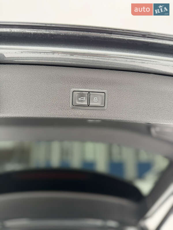 Внедорожник / Кроссовер Audi Q3 2020 в Шепетовке