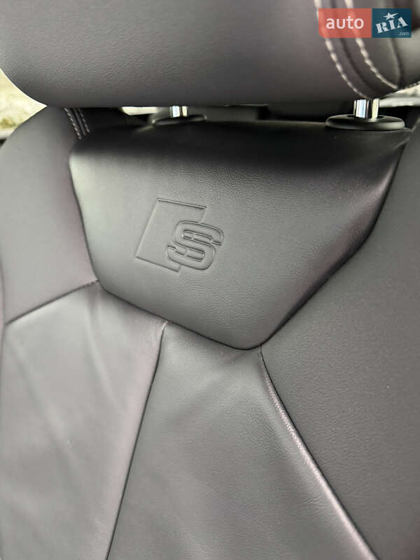 Внедорожник / Кроссовер Audi Q3 2020 в Шепетовке