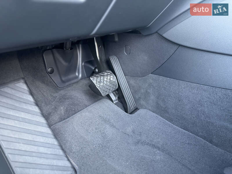 Внедорожник / Кроссовер Audi Q3 2018 в Львове