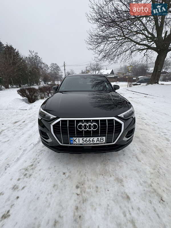 Внедорожник / Кроссовер Audi Q3 2020 в Фастове