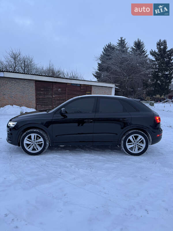 Внедорожник / Кроссовер Audi Q3 2017 в Умани