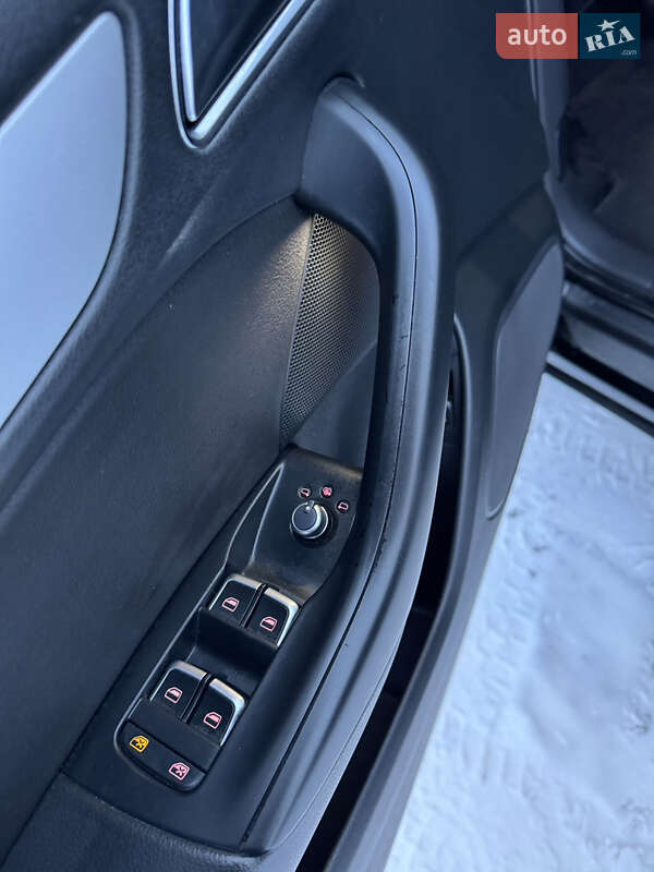 Внедорожник / Кроссовер Audi Q3 2017 в Умани