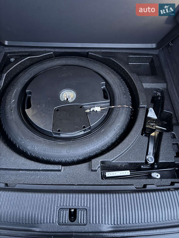 Внедорожник / Кроссовер Audi Q3 2017 в Умани