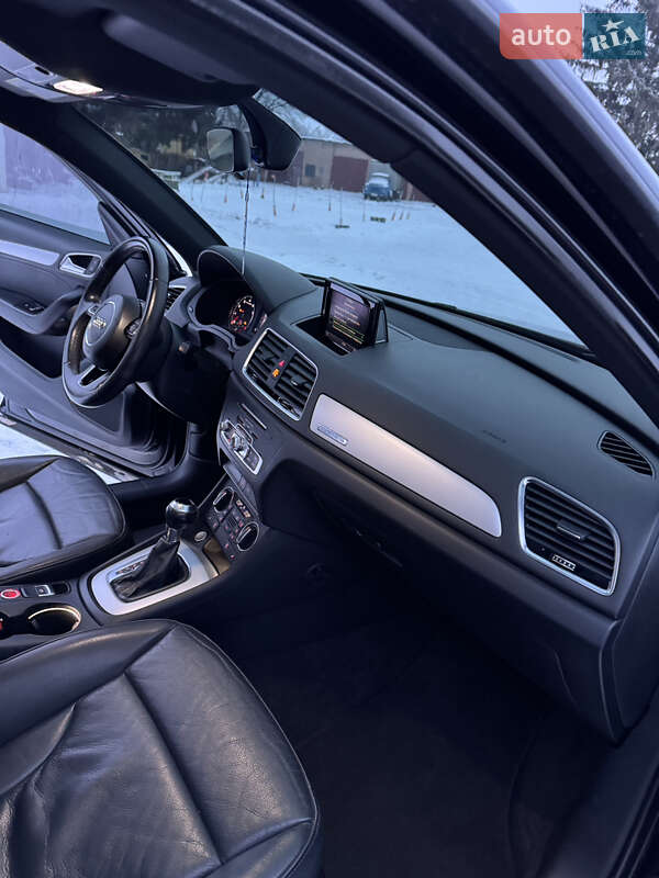 Внедорожник / Кроссовер Audi Q3 2017 в Умани