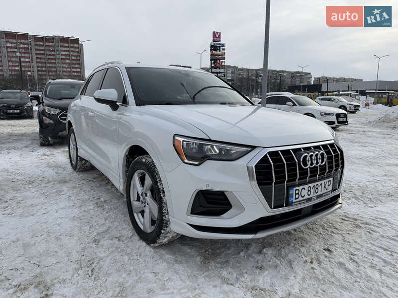 Внедорожник / Кроссовер Audi Q3 2020 в Львове