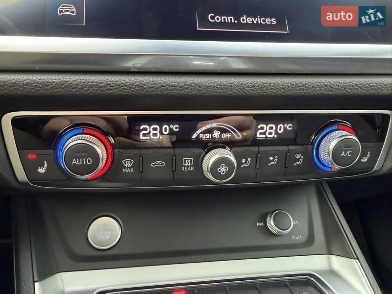 Внедорожник / Кроссовер Audi Q3 2020 в Львове