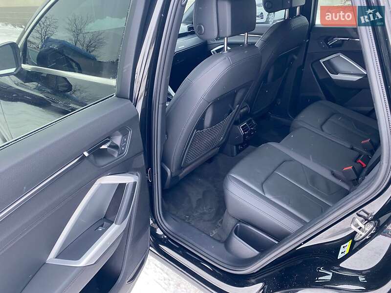 Внедорожник / Кроссовер Audi Q3 2022 в Днепре фото 12 Внедорожник / Кроссовер Audi Q3 2022 в Днепре